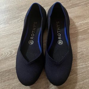 Rothy’s navy ballet flat size 7.5